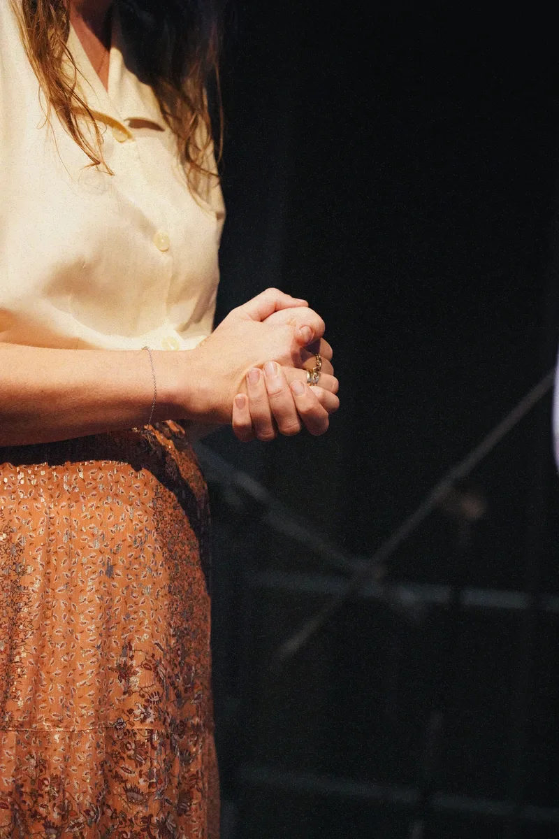 Gabriëlle zoom hands
